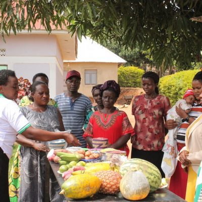 Members of the Kihanda Tukorenyentya Group during training led by their chairperson Maureen Kamiru